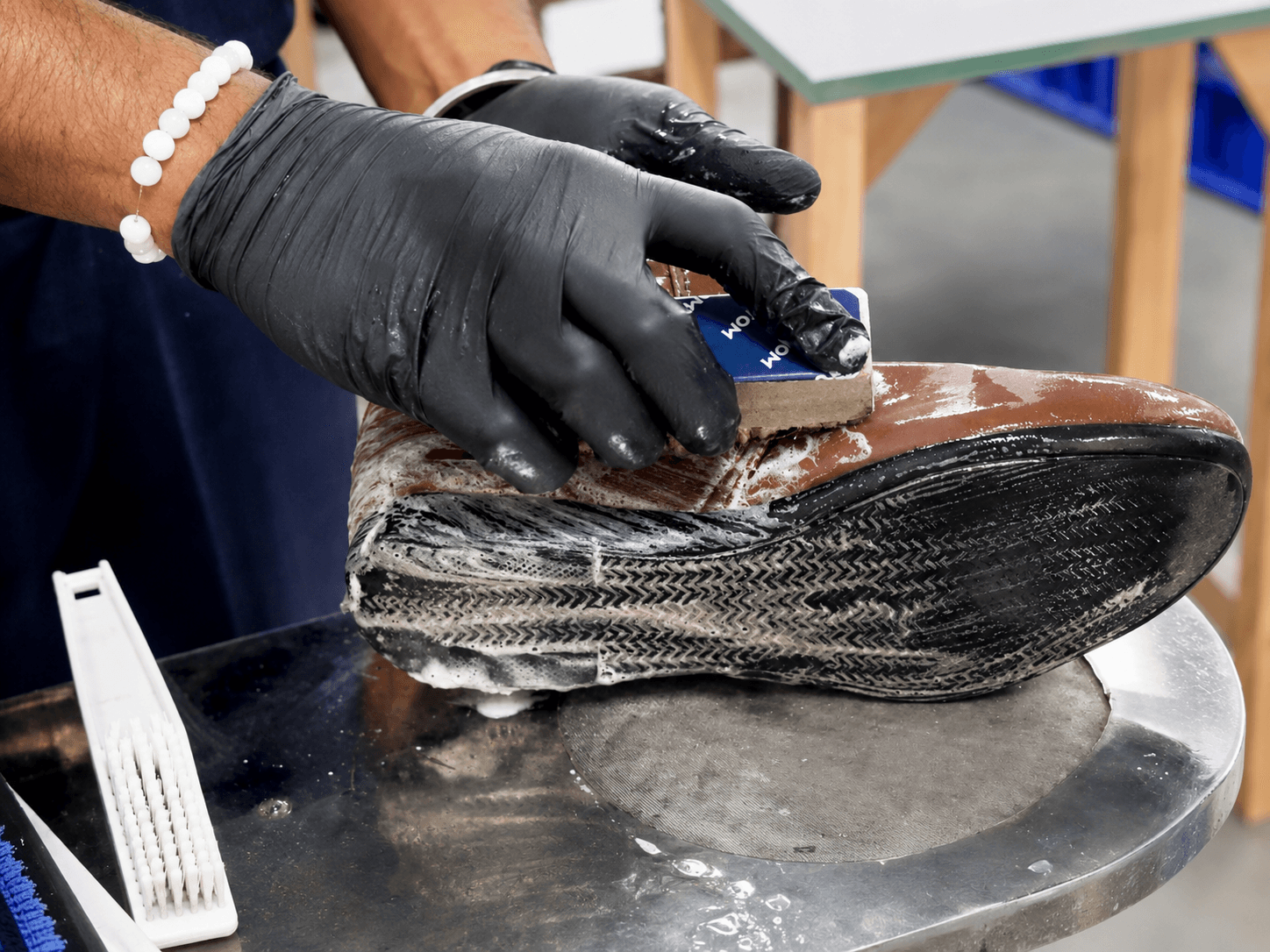 DomTom shoe scrubbing and deep clean