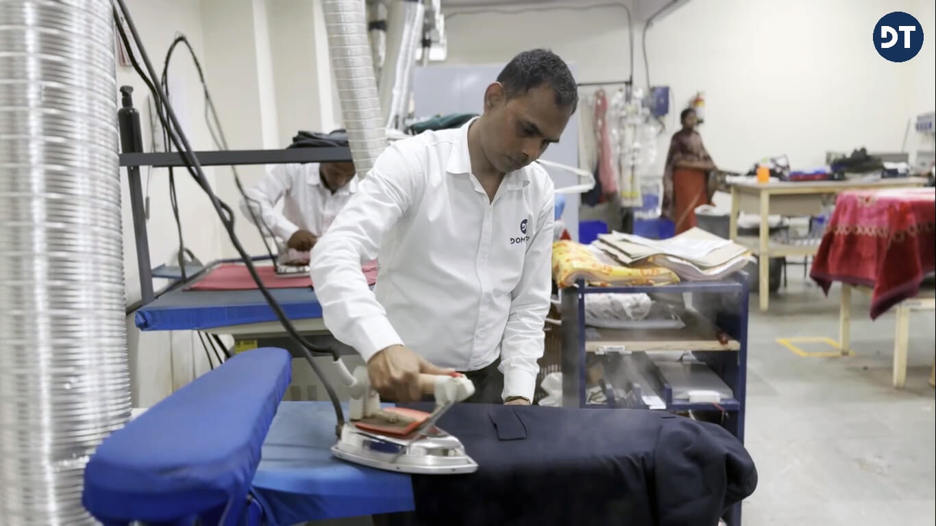 DomTom dry cleaning service for suits and delicate garments